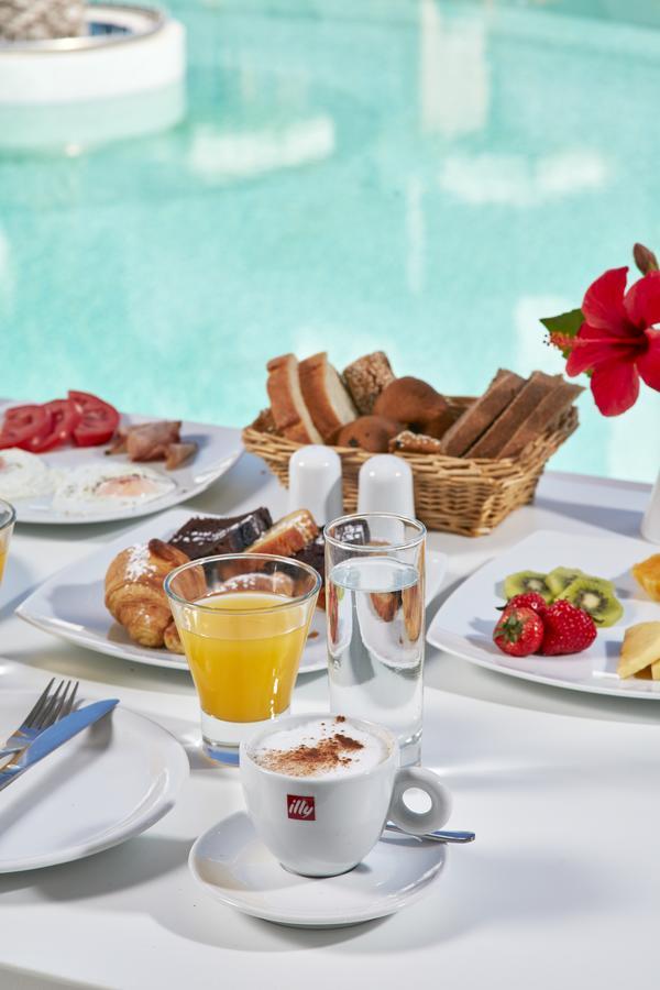Kamári Aegean Plaza Hotel מראה חיצוני תמונה